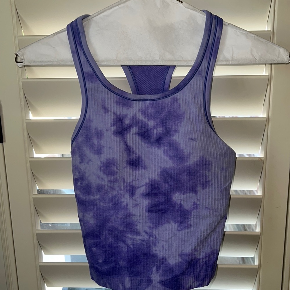 Lululemon tank